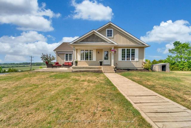 222195 Concession Rd 14 Rd E, House detached with 3 bedrooms, 2 bathrooms and 20 parking in West Grey ON | Image 2