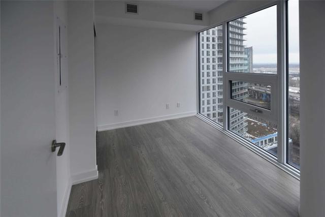 2207 - 19 Western Battery Rd, Condo with 2 bedrooms, 2 bathrooms and 1 parking in Toronto ON | Image 2