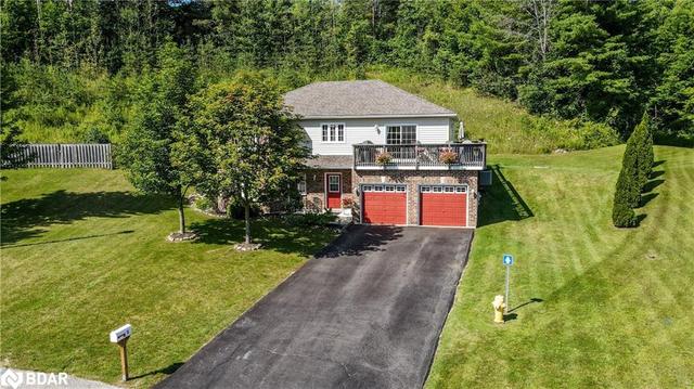 8 Ash Court, House detached with 4 bedrooms, 2 bathrooms and 8 parking in Oro Medonte ON | Image 1