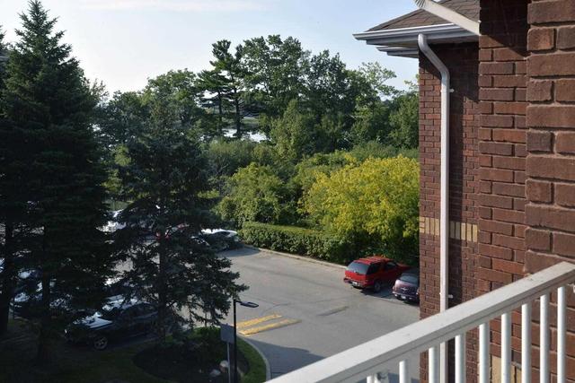 413 - 191 Lake Driveway W, Condo with 2 bedrooms, 2 bathrooms and 1 parking in Ajax ON | Image 2