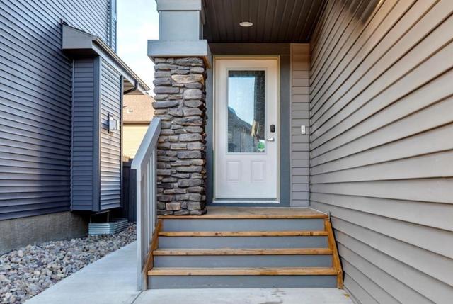 1966 Ainslie Link Sw, House detached with 4 bedrooms, 3 bathrooms and 4 parking in Edmonton AB | Image 2