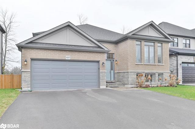 107 Ledgerock Court, House detached with 4 bedrooms, 3 bathrooms and 8 parking in Quinte West ON | Image 1