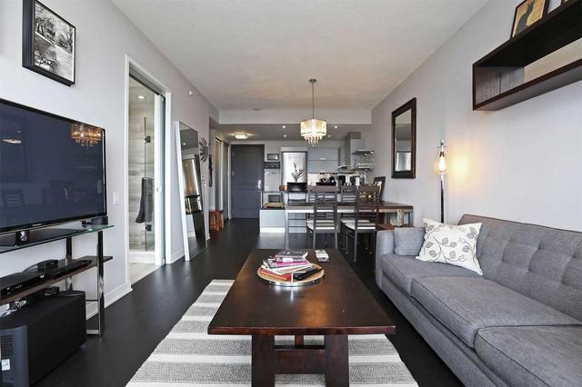 2009 - 90 Park Lawn Rd, Condo with 1 bedrooms, 1 bathrooms and 1 parking in Toronto ON | Image 2