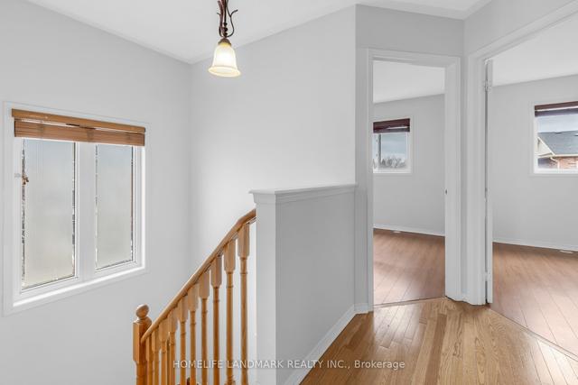 106 Wyper Sq, House detached with 3 bedrooms, 5 bathrooms and 2 parking in Toronto ON | Image 7