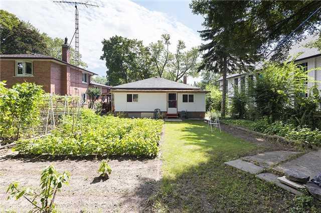 148 Hendon Ave, House detached with 3 bedrooms, 4 bathrooms and 4 parking in Toronto ON | Image 3