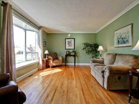 80 Martindale Rd, House detached with 2 bedrooms, 2 bathrooms and 4 parking in Toronto ON | Image 3