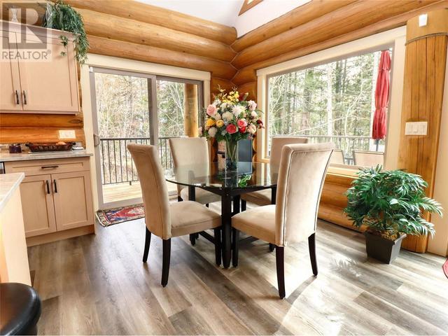 2589 Airstrip Road, House detached with 3 bedrooms, 3 bathrooms and 2 parking in Columbia Shuswap F BC | Image 22