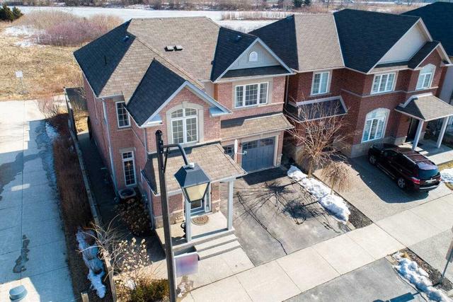 4652 Cornerstone Dr, House detached with 3 bedrooms, 4 bathrooms and 4 parking in Burlington ON | Image 1