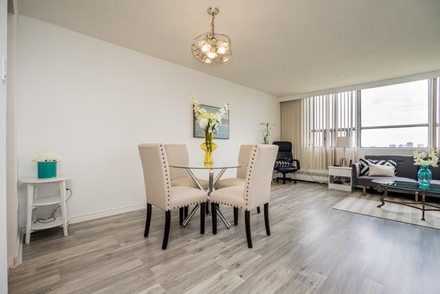 1608 - 45 Sunrise Ave, Condo with 3 bedrooms, 2 bathrooms and 1 parking in Toronto ON | Image 12