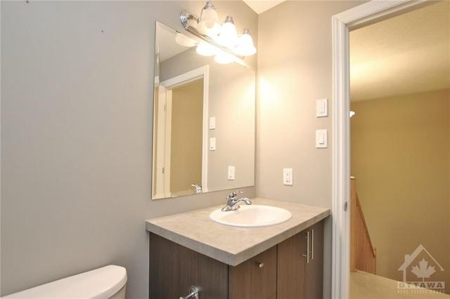 119 Chaperal Private, Townhouse with 2 bedrooms, 3 bathrooms and 2 parking in Ottawa ON | Image 16