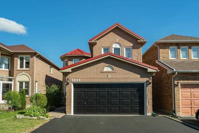 3818 Cedar Hedge Rise, House detached with 4 bedrooms, 3 bathrooms and 5 parking in Mississauga ON | Image 1
