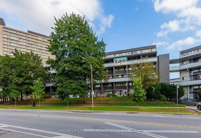 320 - 5 Sunny Glwy, Condo with 4 bedrooms, 2 bathrooms and 1 parking in Toronto ON | Image 12