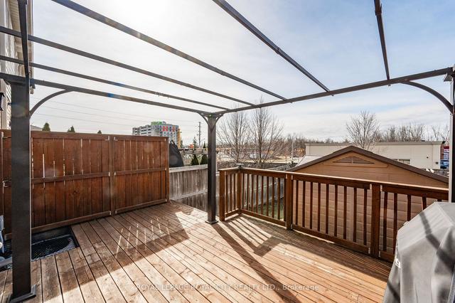 270 Severn Dr, House attached with 3 bedrooms, 3 bathrooms and 2 parking in Guelph ON | Image 33