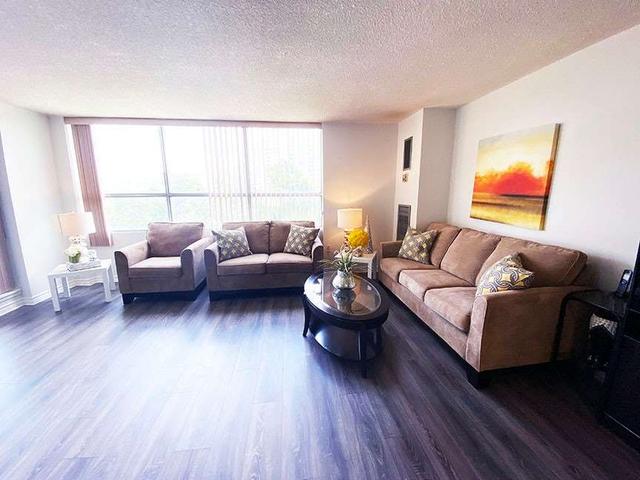 501 - 40 Panorama Crt, Condo with 3 bedrooms, 2 bathrooms and 1 parking in Toronto ON | Image 16