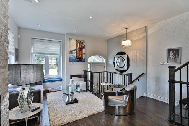 1044b Islington Ave, Townhouse with 3 bedrooms, 4 bathrooms and 2 parking in Toronto ON | Image 31