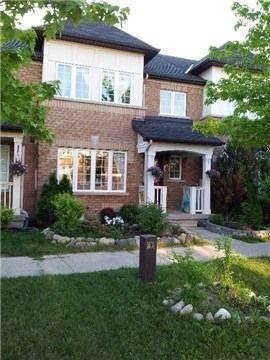 553 William Berczy Blvd, House attached with 3 bedrooms, 3 bathrooms and 3 parking in Markham ON | Image 2