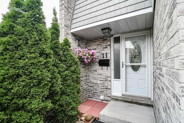 11 - 1975 Rosefield Rd, Townhouse with 3 bedrooms, 2 bathrooms and 2 parking in Pickering ON | Image 12