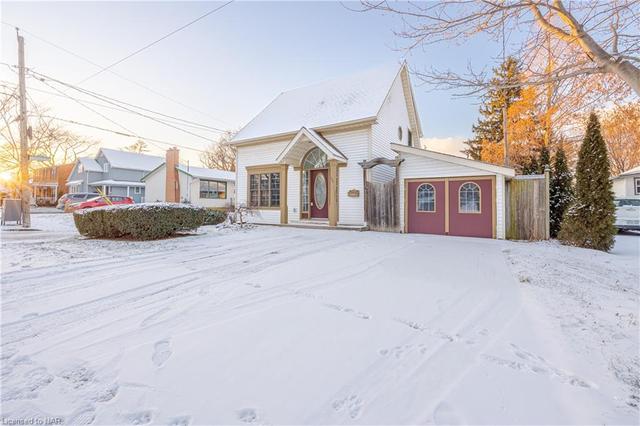 92 Bayview Drive, House detached with 3 bedrooms, 1 bathrooms and 2 parking in St. Catharines ON | Image 12