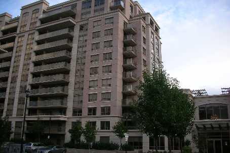 lph8 - 39 Galleria Pkwy, Condo with 2 bedrooms, 2 bathrooms and 1 parking in Markham ON | Image 2
