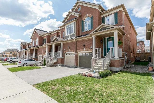 109 Mccann Cres, House attached with 3 bedrooms, 4 bathrooms and 2 parking in Bradford West Gwillimbury ON | Image 12