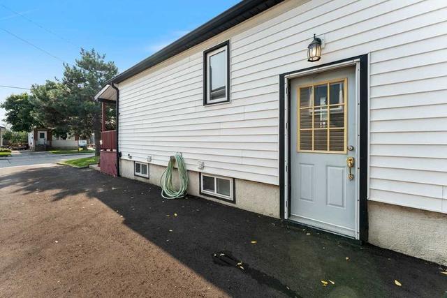 326 East 28th St, House detached with 2 bedrooms, 2 bathrooms and 2 parking in Hamilton ON | Image 6