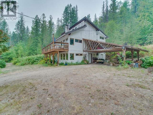 2373 Mabel Lake Road, House detached with 3 bedrooms, 3 bathrooms and null parking in North Okanagan F BC | Image 46
