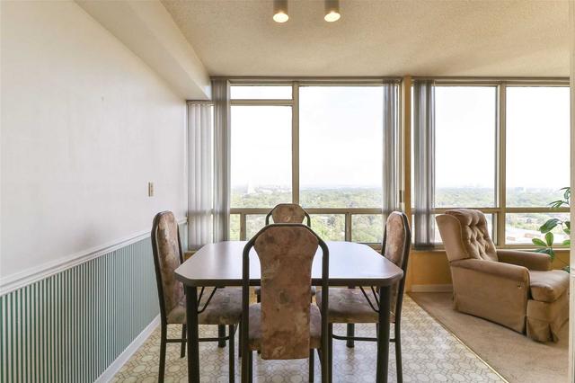 2403 - 1300 Islington Ave, Condo with 2 bedrooms, 2 bathrooms and 1 parking in Toronto ON | Image 6