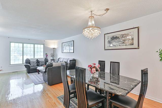 4 Knockbolt Cres, House detached with 4 bedrooms, 4 bathrooms and 5 parking in Toronto ON | Image 3
