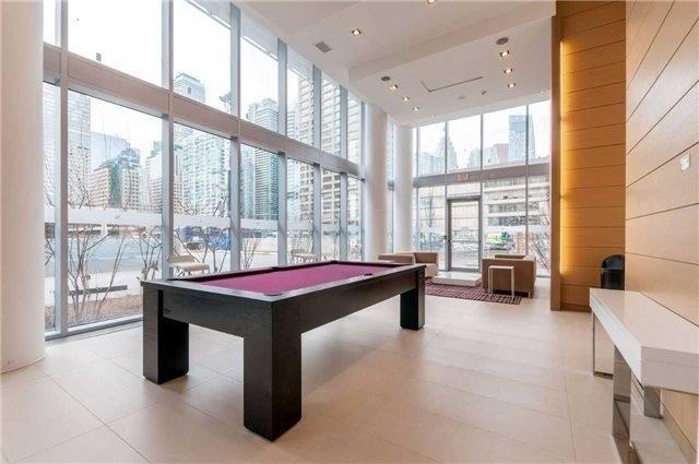 319 - 29 Queens Quay E, Condo with 1 bedrooms, 2 bathrooms and 1 parking in Toronto ON | Image 11