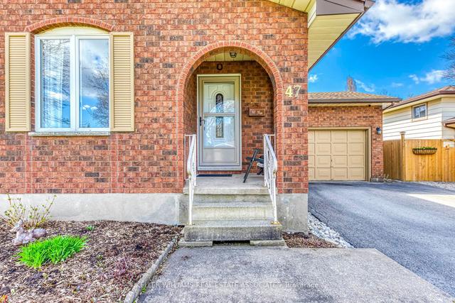 47 Page Dr, House detached with 3 bedrooms, 2 bathrooms and 3 parking in Welland ON | Image 12