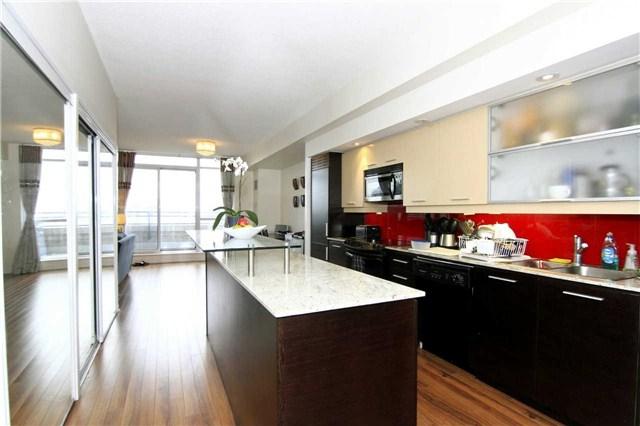 836 - 8 Telegram Mews, Condo with 3 bedrooms, 3 bathrooms and 2 parking in Toronto ON | Image 1