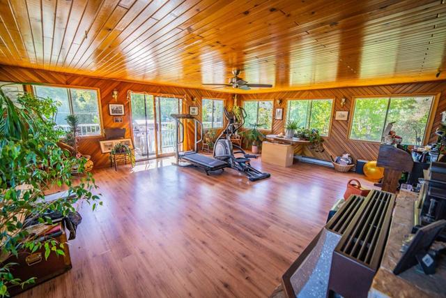 2402 Silver King Road, House detached with 3 bedrooms, 3 bathrooms and null parking in Central Kootenay E BC | Image 10