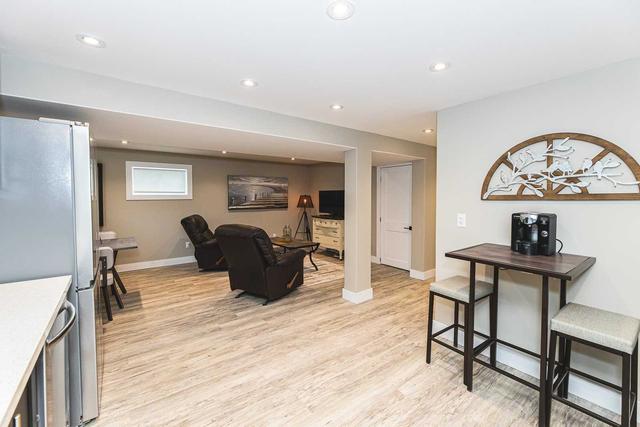 502 Sixth St, House detached with 3 bedrooms, 3 bathrooms and 4 parking in Collingwood ON | Image 16
