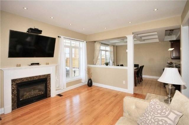 105 Gorman Ave, House detached with 4 bedrooms, 4 bathrooms and 4 parking in Vaughan ON | Image 3