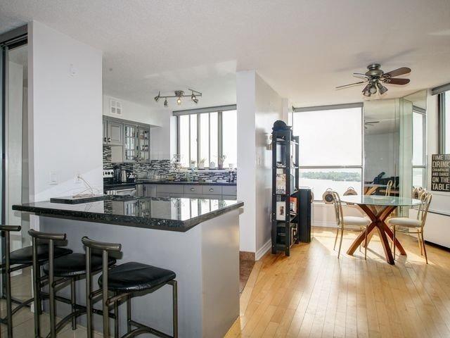 2802 - 270 Queens Quay W, Condo with 1 bedrooms, 1 bathrooms and 1 parking in Toronto ON | Image 8