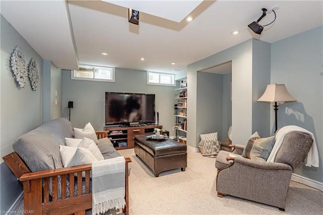 6 Mallard Court, House detached with 4 bedrooms, 3 bathrooms and 4 parking in Guelph ON | Image 7