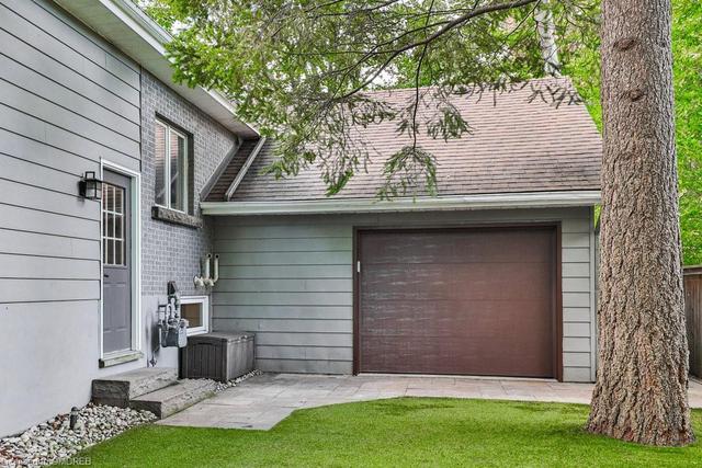 3094 Woodland Park Drive, House detached with 5 bedrooms, 3 bathrooms and 8 parking in Burlington ON | Image 32