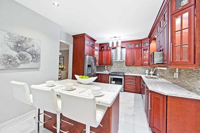 5336 Select Crt, House detached with 5 bedrooms, 5 bathrooms and 7 parking in Mississauga ON | Image 4