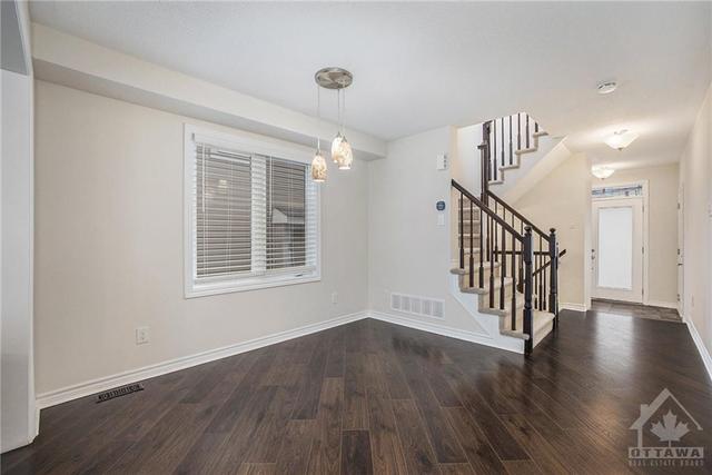 110 Lanceleaf Way, Townhouse with 4 bedrooms, 3 bathrooms and 2 parking in Ottawa ON | Image 7