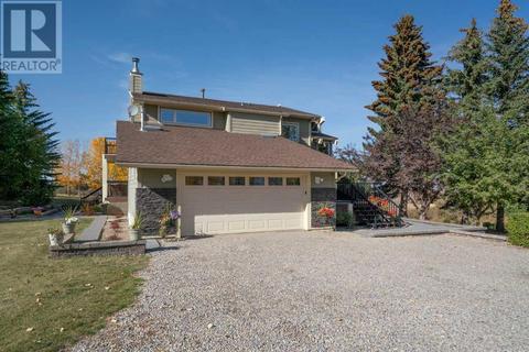 28 Poplar Hill Place, House detached with 4 bedrooms, 3 bathrooms and 6 parking in Rocky View County AB | Card Image