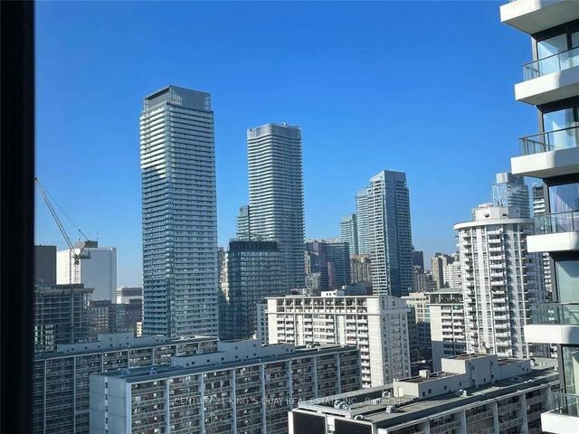 2108 - 403 Church St, Condo with 2 bedrooms, 1 bathrooms and 1 parking in Toronto ON | Image 4