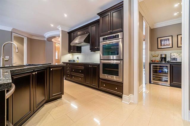 48 Beacon Hill Dr, House detached with 3 bedrooms, 3 bathrooms and 6 parking in Brampton ON | Image 10
