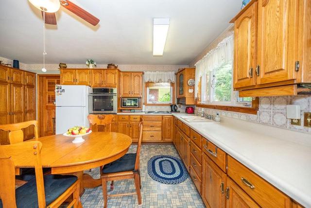 1296 Lower Craigmont Road, House detached with 2 bedrooms, 2 bathrooms and 4 parking in Madawaska Valley ON | Image 12