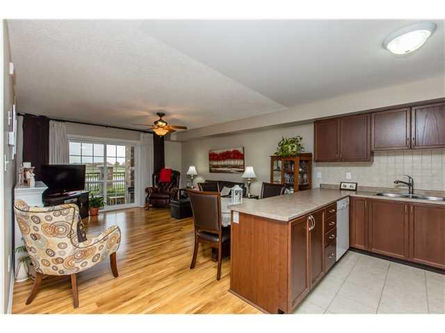 10 - 137 Sydenham Wl, Condo with 2 bedrooms, 1 bathrooms and NaN parking in Barrie ON | Image 5