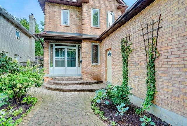 30 Tomlinson Circ, House detached with 4 bedrooms, 4 bathrooms and 6 parking in Markham ON | Image 23