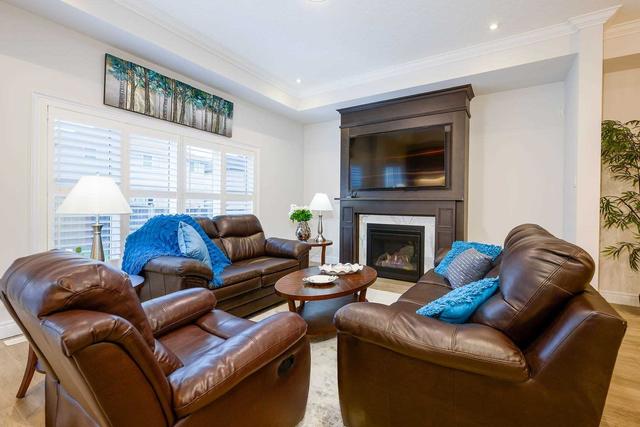 24 Riesling Crt, House detached with 4 bedrooms, 3 bathrooms and 6 parking in Hamilton ON | Image 5