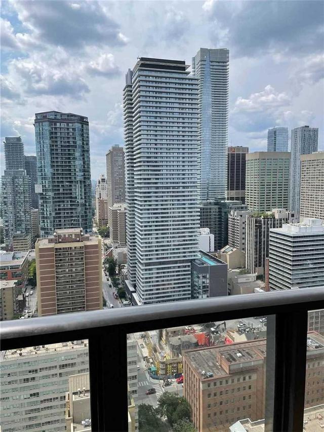 3204 - 101 Charles St E, Condo with 2 bedrooms, 2 bathrooms and 1 parking in Toronto ON | Image 6