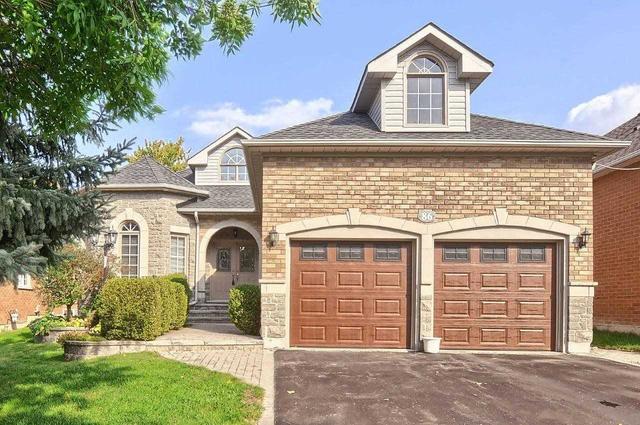 86 Monkman Crt, House detached with 3 bedrooms, 3 bathrooms and 5 parking in Aurora ON | Image 1