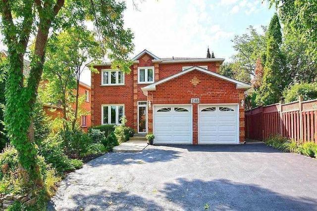 1146 Jonathan Dr, House detached with 5 bedrooms, 6 bathrooms and 4 parking in Oakville ON | Image 1