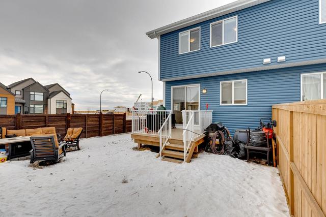 3944 202 Avenue Se, Home with 3 bedrooms, 2 bathrooms and 2 parking in Calgary AB | Image 42